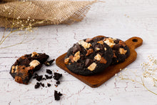 Load image into Gallery viewer, The Tin Gift Box of 6 Assorted Cookies