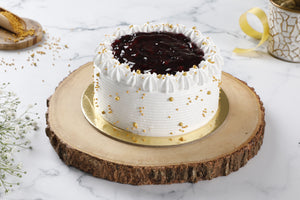 Vanilla and Mixed Berry Cake (Eggless)