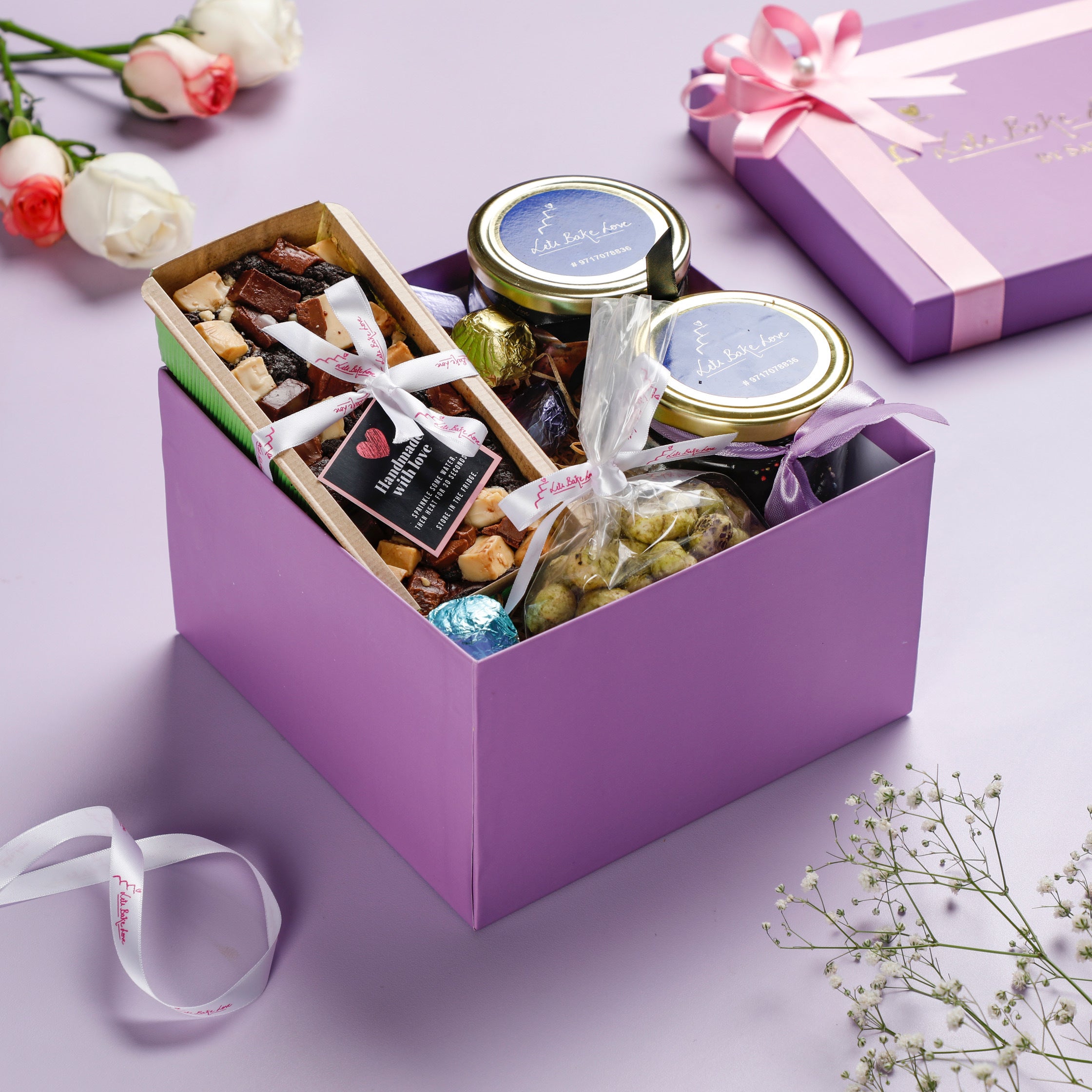 Wedding Sagan Hamper for Gifting | Wedding gift hampers, Wedding gifts  packaging, Diwali gift hampers